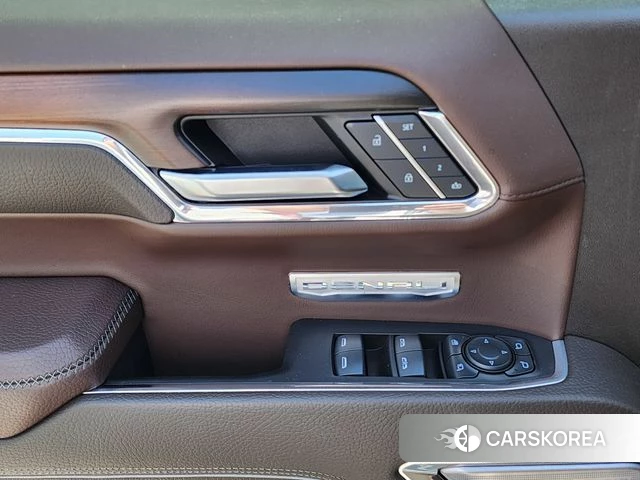 GMC Sierra 2024 Жемчужный цвет из Кореи, фото 4