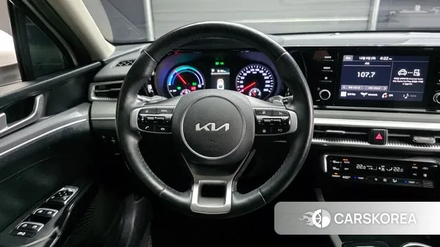 Kia K5 Hybrid 3rd Generation 2022 Белый из Кореи, фото 4