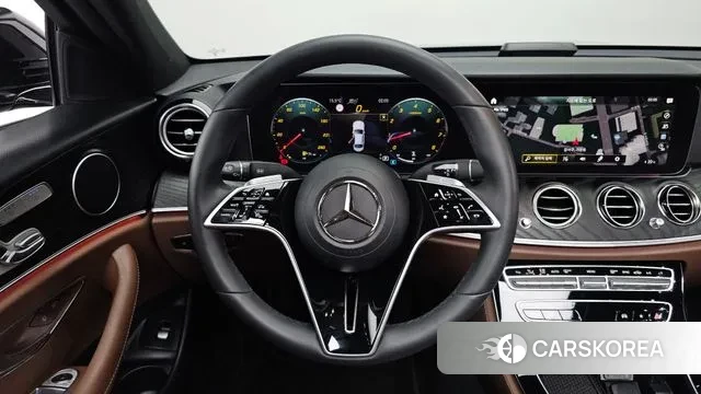 Mercedes-Benz E-Class W213 2023 Черный из Кореи, фото 4