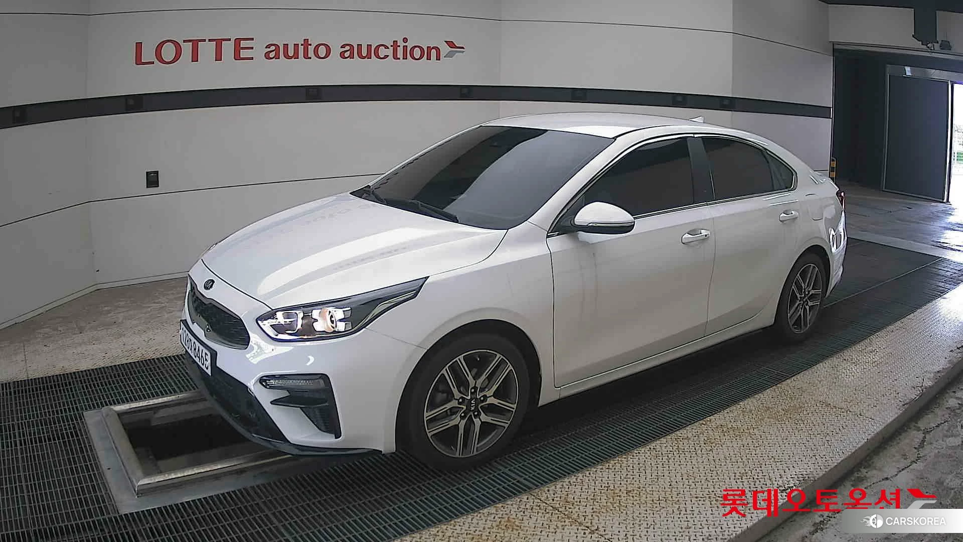 Kia K3 2020 Snow White Pearl из Кореи, фото 4
