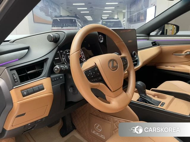 Lexus ES 2025 Черный из Китая, фото 4