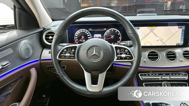 Mercedes-Benz E-Class W213 2018 Белый из Кореи, фото 4
