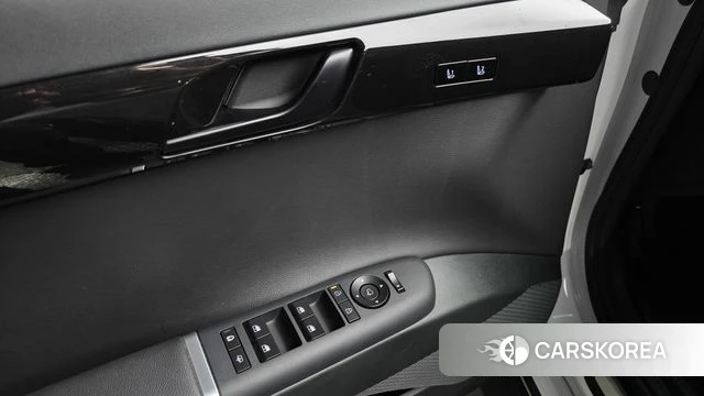 Hyundai Grandeur Hybrid (GN7) 2023 Белый из Кореи, фото 4