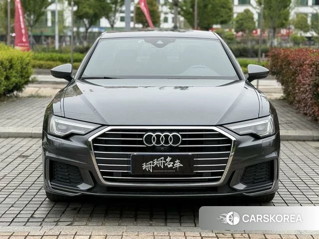 Audi A6L 2021 Темно-серый из Китая, фото 4