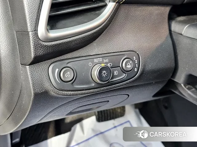 Chevrolet (GM Daewoo) The New Trax 2018 Белый из Кореи, фото 4