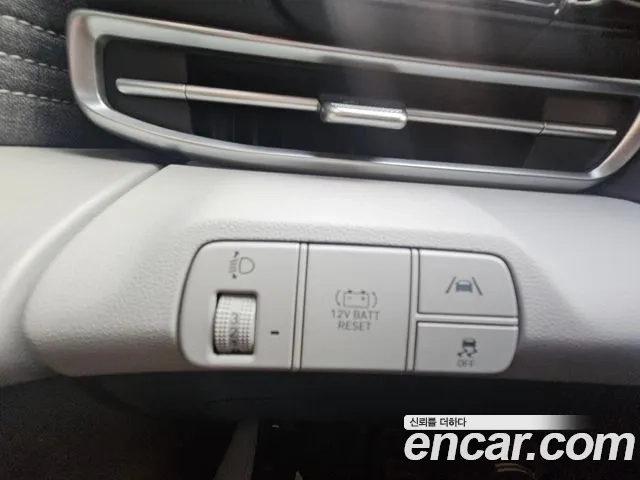 Hyundai Avante Hybrid (CN7) 2021 Светло-серебряный цвет из Кореи, фото 4