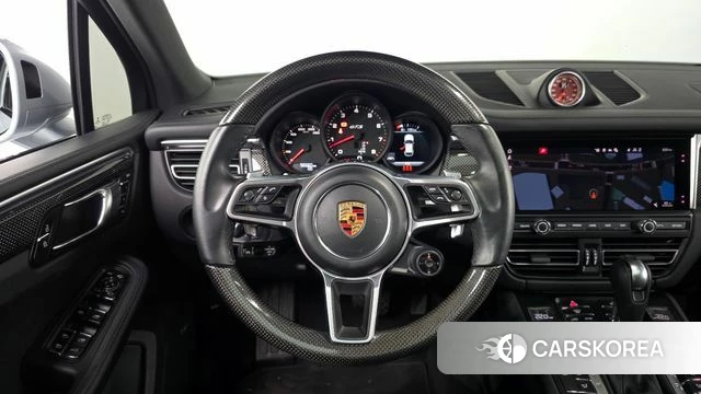 Porsche Macan 2021 Светло-серебряный цвет из Кореи, фото 4