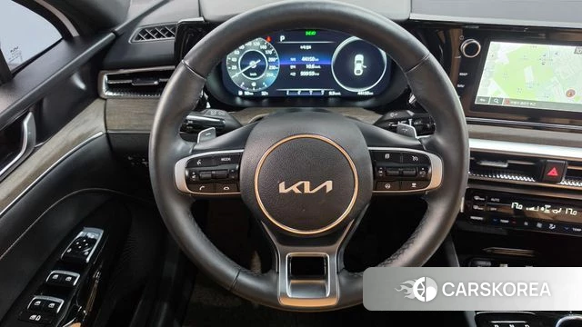 Kia K5 3rd generation 2023 Белый из Кореи, фото 4