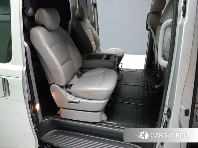 Hyundai The New Grand Starex 2019 Серебряный из Кореи, фото 4