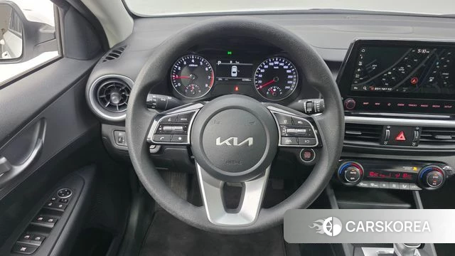 Kia The New K3 2nd generation 2022 Белый из Кореи, фото 4