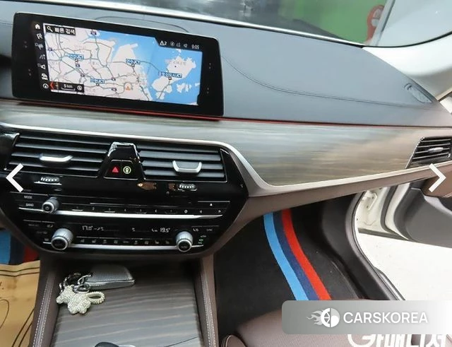 BMW 5 Series (G30) 2018 Белый из Кореи, фото 4