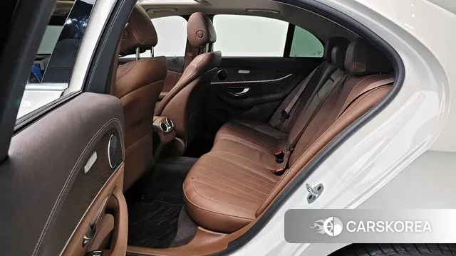 Mercedes-Benz E-Class W213 2019 Белый из Кореи, фото 4