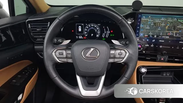 Lexus NX350h Second generation 2023 Серебристо-серый из Кореи, фото 4