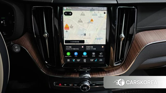 Volvo XC60 second Generation 2024 Белый из Кореи, фото 4
