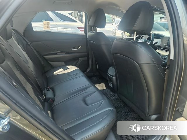 Hyundai The New Avante (CN7) 2023 Серебристо-серый из Кореи, фото 4