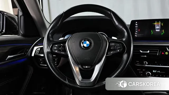 BMW 5 Series (G30) 2019 Черный из Кореи, фото 4