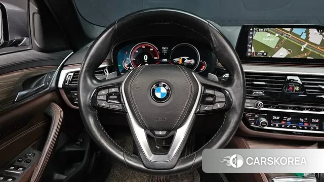 BMW 5 Series (G30) 2018 Серый из Кореи, фото 4