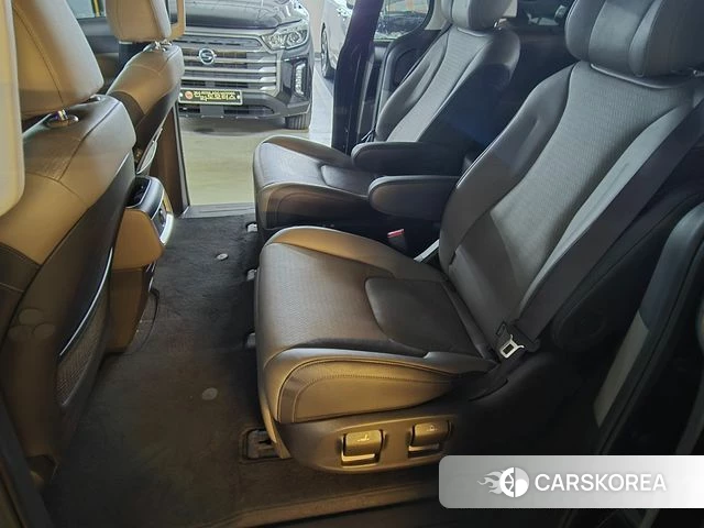 Kia The New Carnival 4th Generation 2024 Черный из Кореи, фото 4