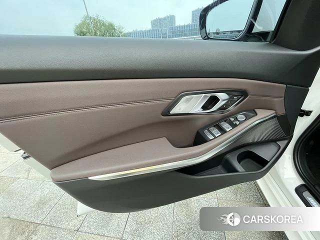 BMW 3 series 2021 Белый из Китая, фото 4
