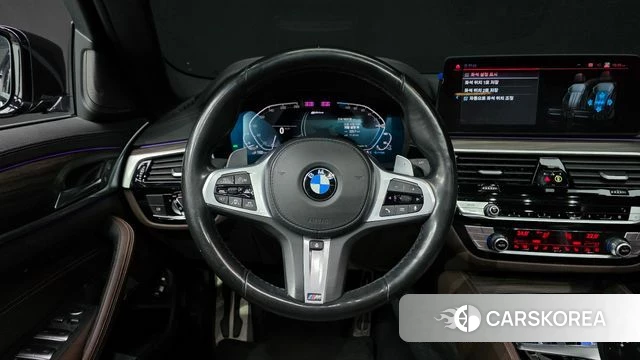 BMW 5 Series (G30) 2021 Черный из Кореи, фото 4