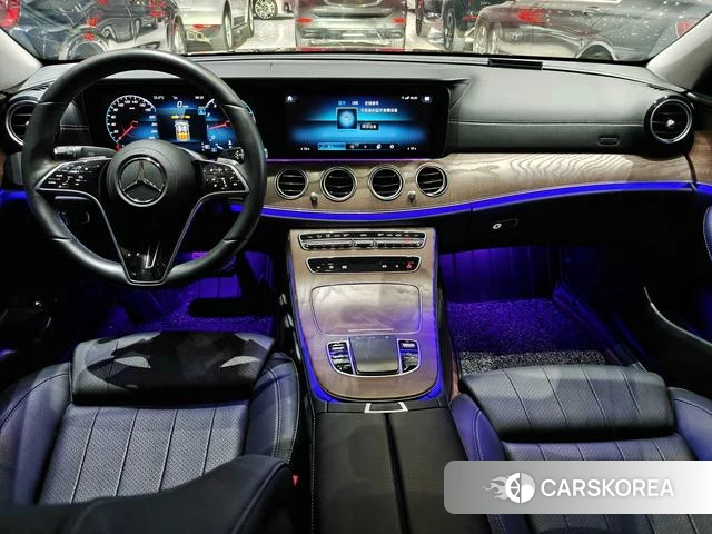 Mercedes-Benz E-class 2023 Черный из Китая, фото 4