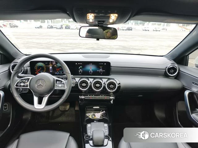 Mercedes-Benz Class A 2023 Белый из Китая, фото 4