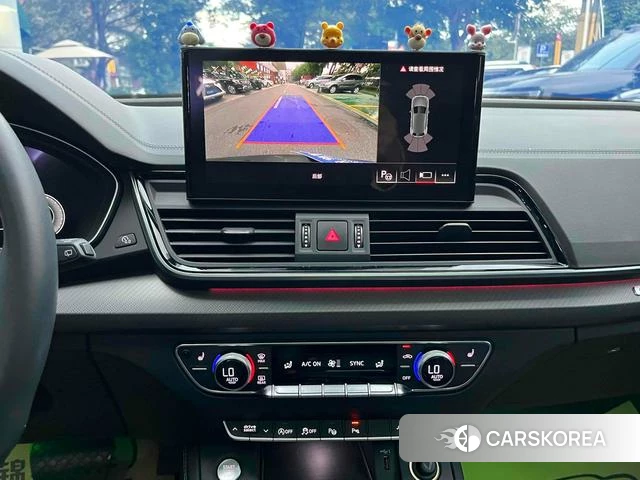 Audi Q5L 2022 Темно-серый из Китая, фото 4