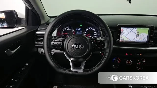 Kia Stonic 2020 Белый из Кореи, фото 4
