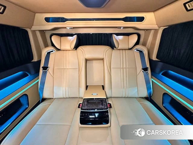 Toyota Hiace 2023 Белый из Китая, фото 4