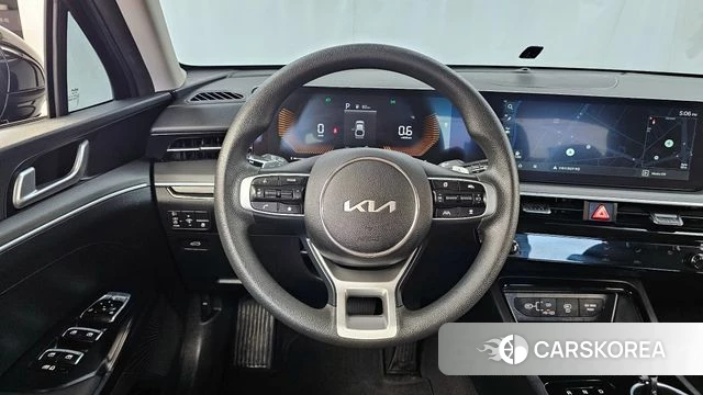 Kia The New K5 3rd generation 2023 Черный из Кореи, фото 4