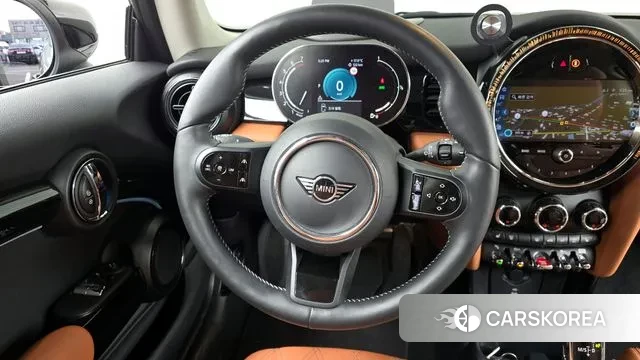 Mini Cooper S 2024 Серебряный двухцветный из Кореи, фото 4