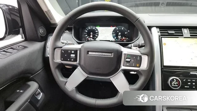 Land Rover Discovery 5 2024 Белый из Кореи, фото 4