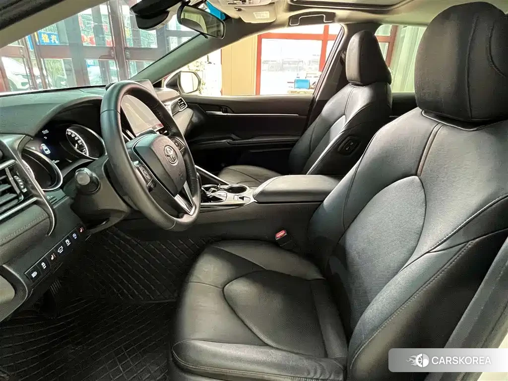 Toyota Camry 2021 Белый из Китая, фото 4