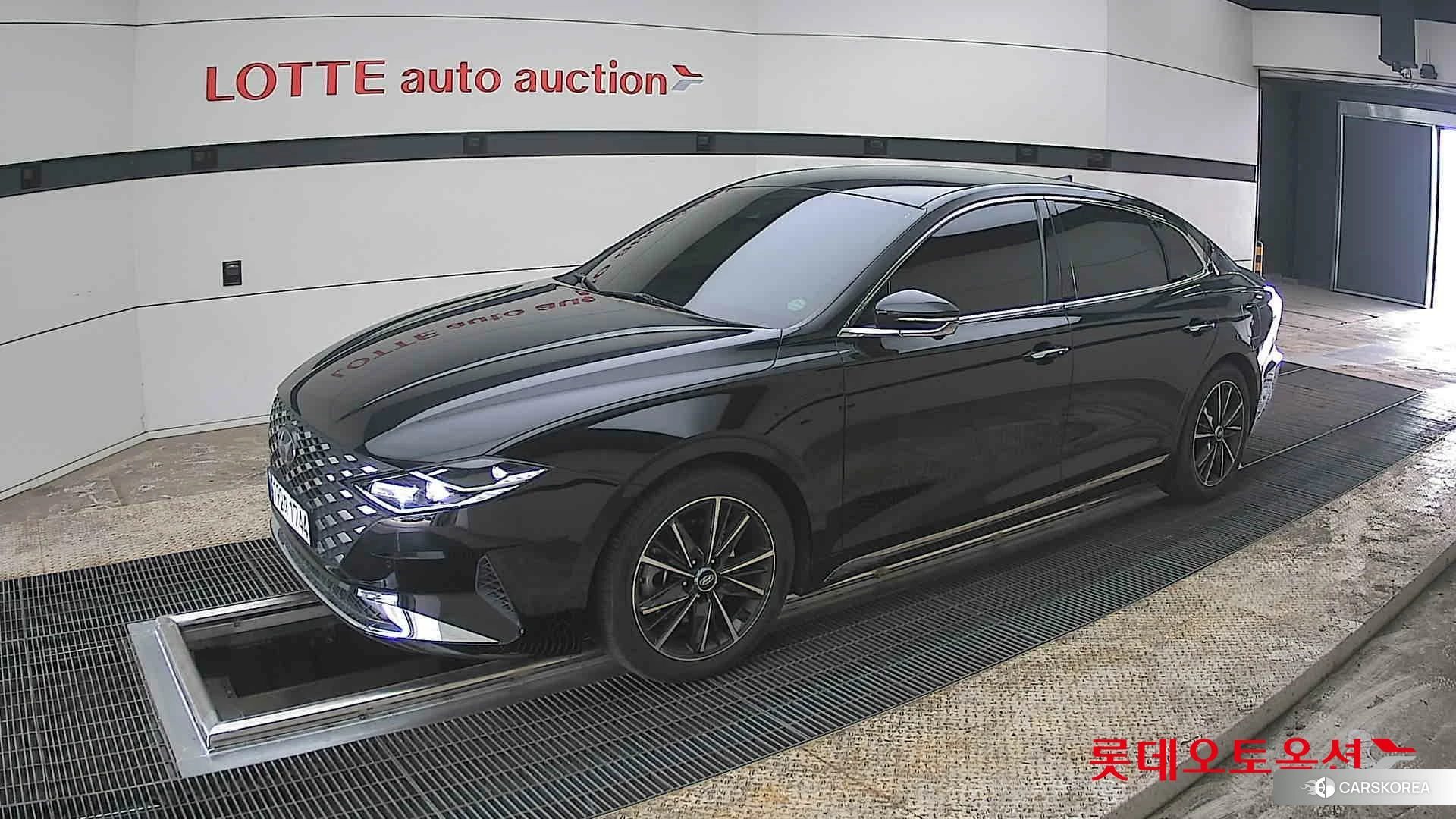 Hyundai Grandeur 2023 Abyss Black Pearl из Кореи, фото 4