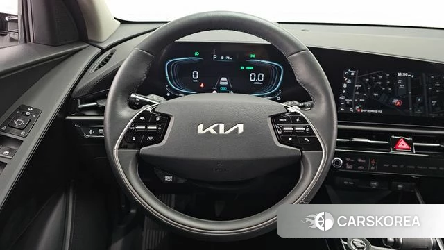 Kia Di Ol Nu Niro 2024 Белый из Кореи, фото 4