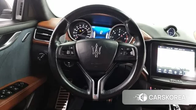 Maserati Ghibli 2018 Серебристо-серый из Кореи, фото 4