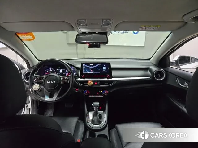 Kia The New K3 2nd generation 2022 Белый из Кореи, фото 4