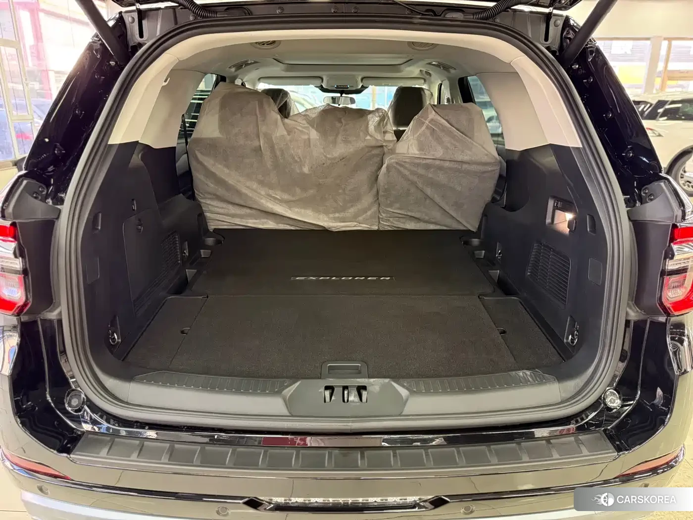 Ford Explorer 2026 Черный из Китая, фото 4