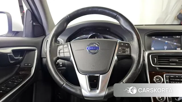 Volvo S60 2018 Белый из Кореи, фото 4