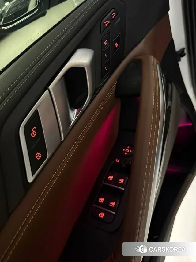 BMW X6 (G06) 2024 Белый из Кореи, фото 4