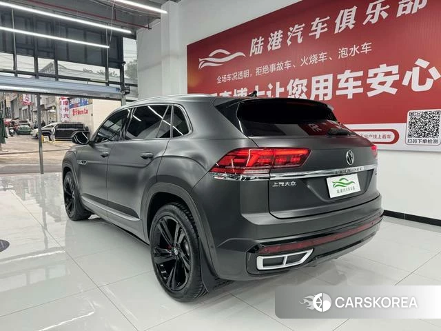 Volkswagen Tourang 2022 Черный из Китая, фото 4