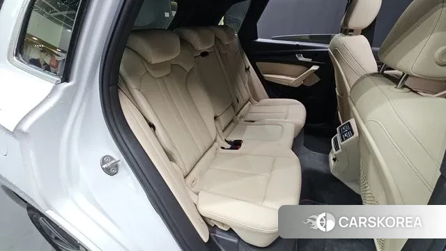 Audi Q5 (FY) 2023 Белый из Кореи, фото 4