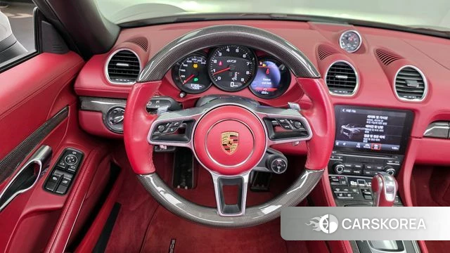 Porsche 718 Boxster 2024 Серебристо-серый из Кореи, фото 4