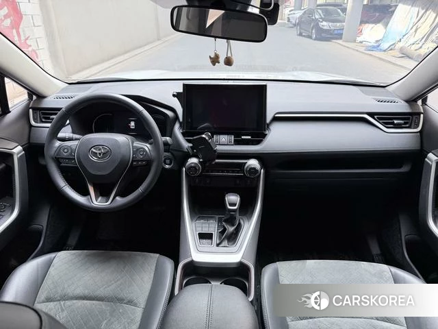 Toyota RAV4 Rongfang 2023 Белый из Китая, фото 4