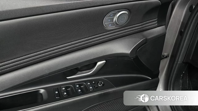 Hyundai Avante (CN7) 2020 Серебристо-серый из Кореи, фото 4