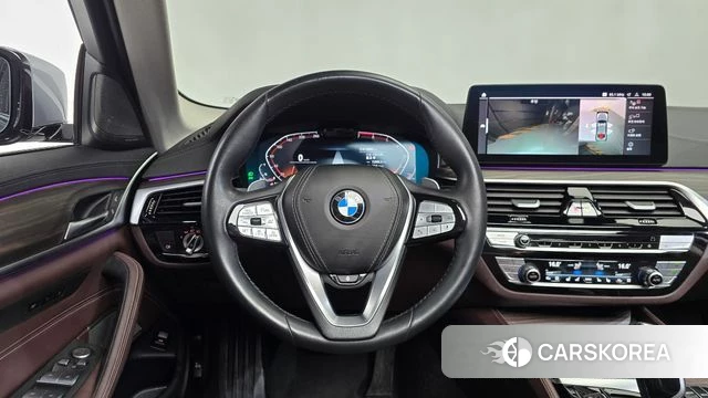 BMW 5 Series (G30) 2023 Серый из Кореи, фото 4
