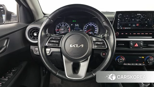 Kia The New K3 2nd generation 2021 Белый из Кореи, фото 4