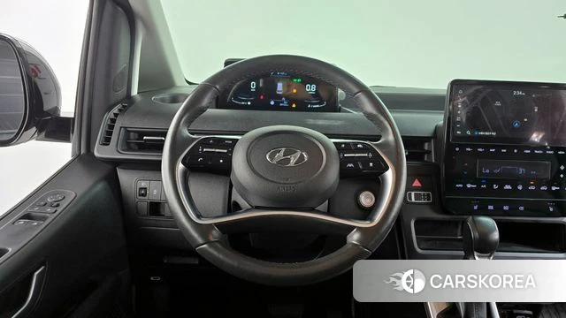 Hyundai Staria 2023 Белый из Кореи, фото 4