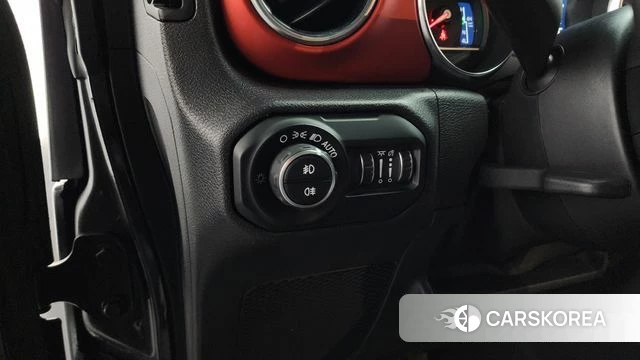 Jeep Wrangler (JL) 2020 Серый из Кореи, фото 4