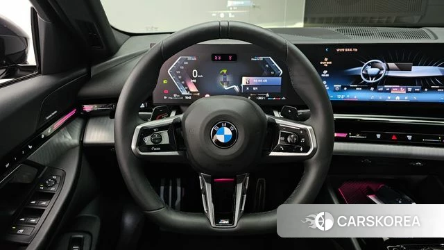 BMW 5 Series (G60) 2024 Черный из Кореи, фото 4